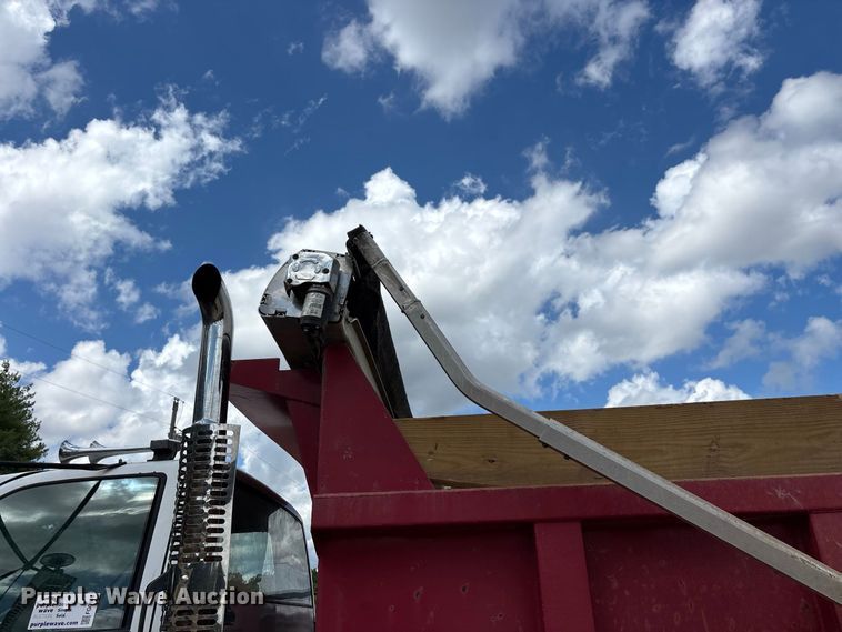 image for item FG0676 1990 Chevrolet Kodiak dump truck