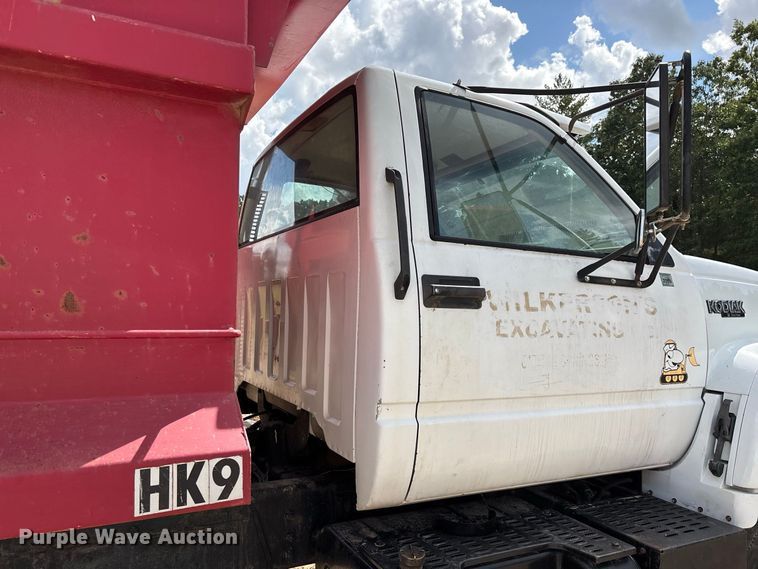 image for item FG0676 1990 Chevrolet Kodiak dump truck
