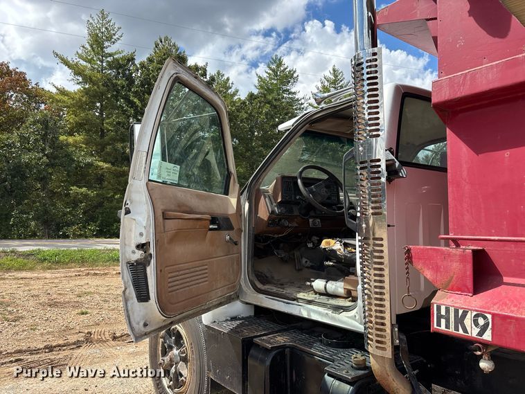image for item FG0676 1990 Chevrolet Kodiak dump truck