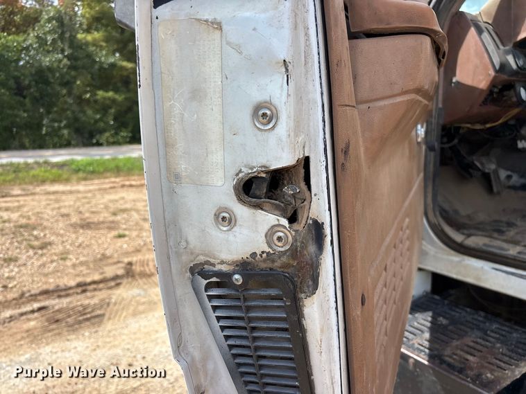 image for item FG0676 1990 Chevrolet Kodiak dump truck