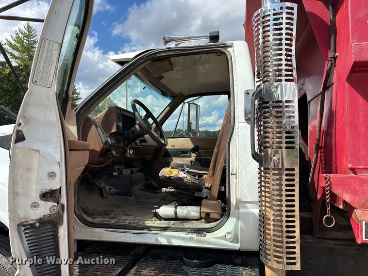image for item FG0676 1990 Chevrolet Kodiak dump truck