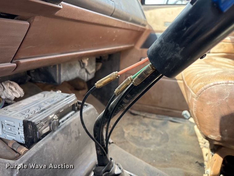 image for item FG0676 1990 Chevrolet Kodiak dump truck