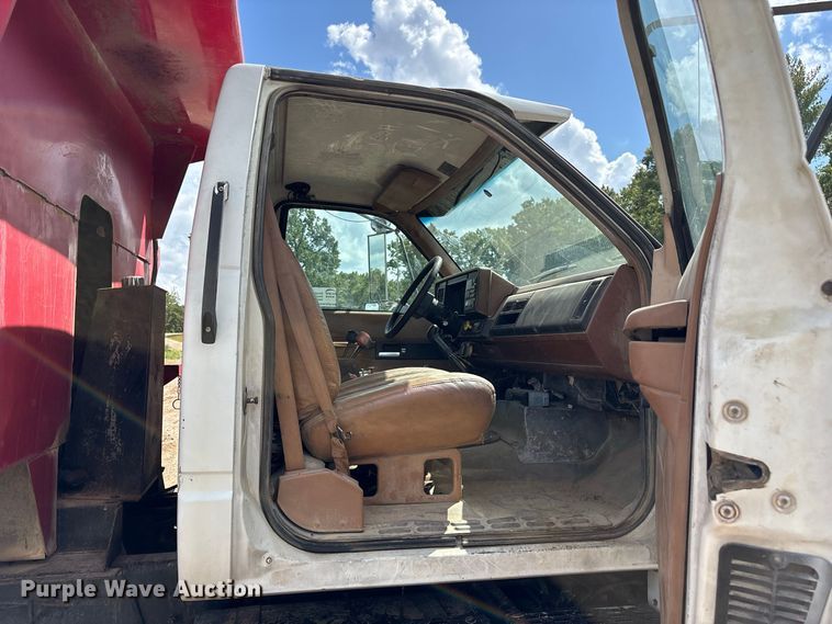 image for item FG0676 1990 Chevrolet Kodiak dump truck