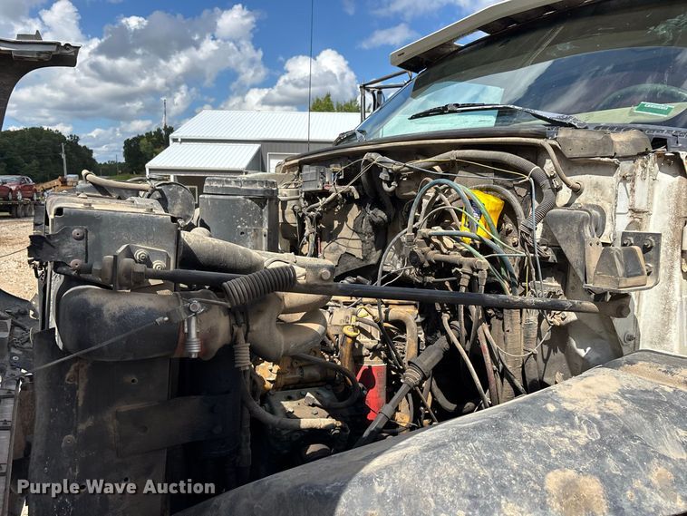 image for item FG0676 1990 Chevrolet Kodiak dump truck