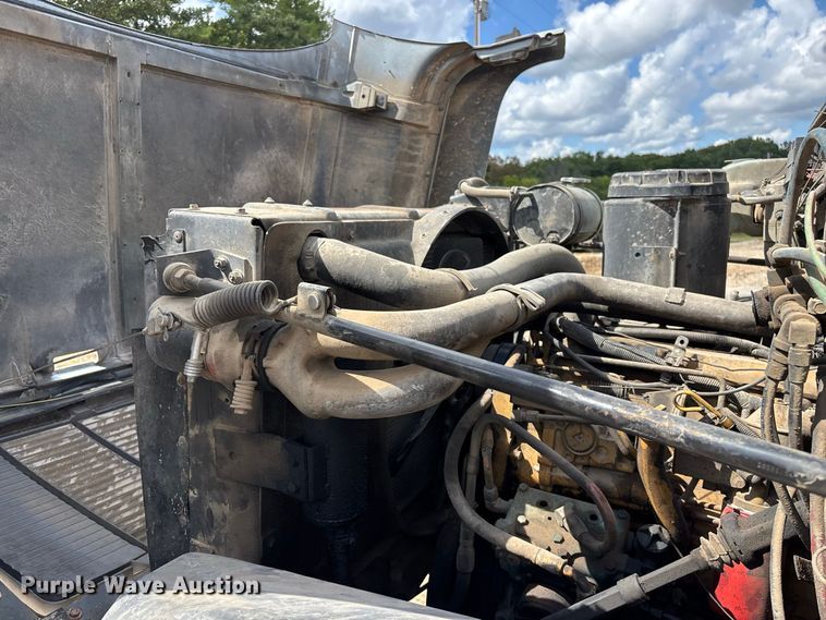 image for item FG0676 1990 Chevrolet Kodiak dump truck
