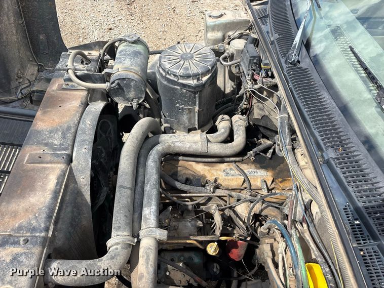image for item FG0676 1990 Chevrolet Kodiak dump truck