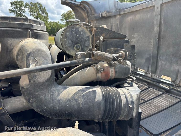 image for item FG0676 1990 Chevrolet Kodiak dump truck