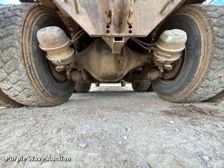 image for item FG0676 1990 Chevrolet Kodiak dump truck