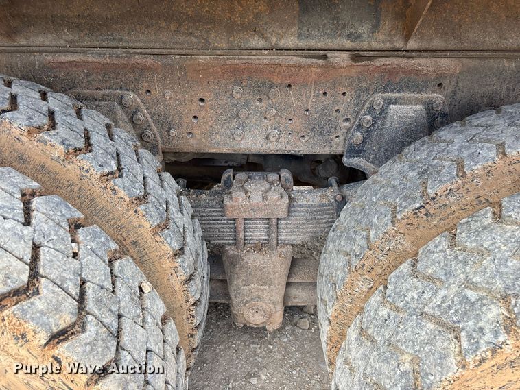 image for item FG0676 1990 Chevrolet Kodiak dump truck