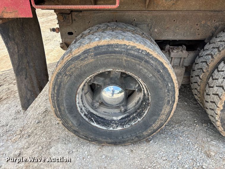 image for item FG0676 1990 Chevrolet Kodiak dump truck