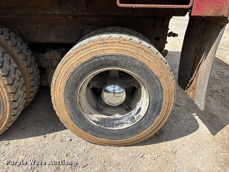 image for item FG0676 1990 Chevrolet Kodiak dump truck