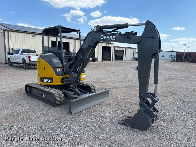 image for item FH6630 2015 John Deere 35G mini excavator