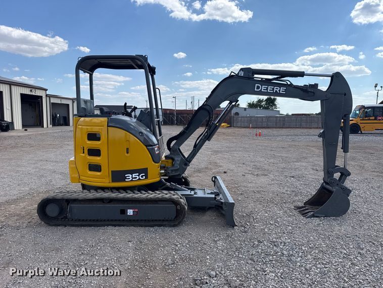 image for item FH6630 2015 John Deere 35G mini excavator