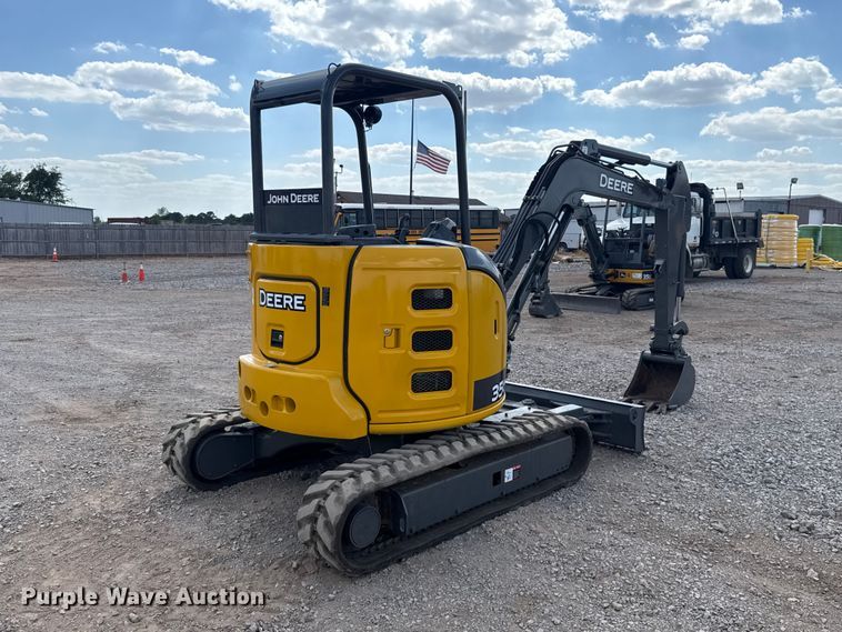 image for item FH6630 2015 John Deere 35G mini excavator