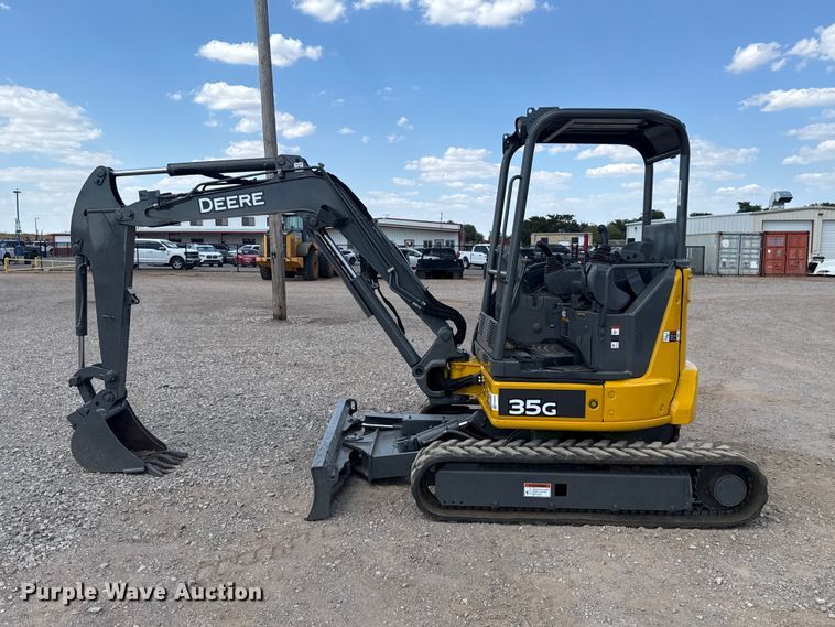 image for item FH6630 2015 John Deere 35G mini excavator