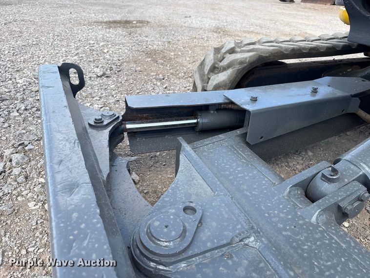 image for item FH6630 2015 John Deere 35G mini excavator