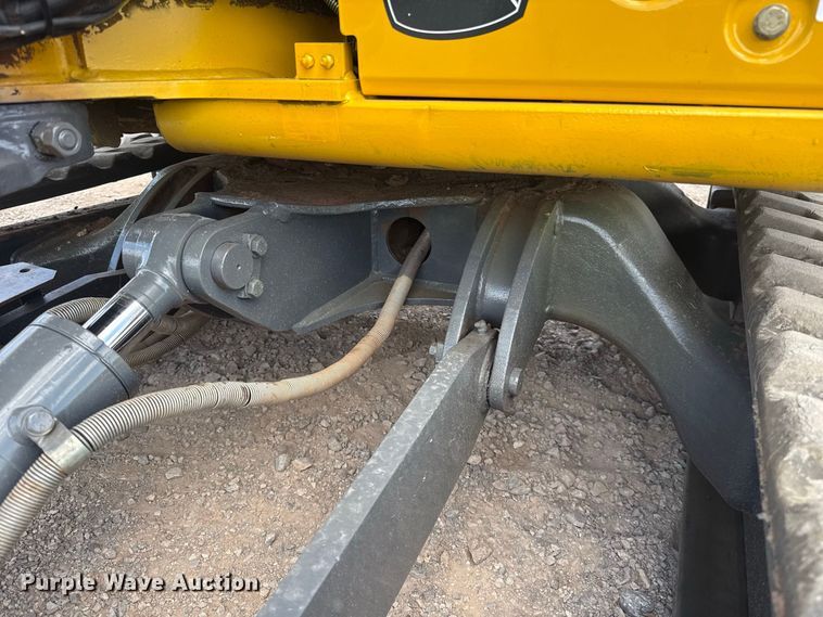 image for item FH6630 2015 John Deere 35G mini excavator