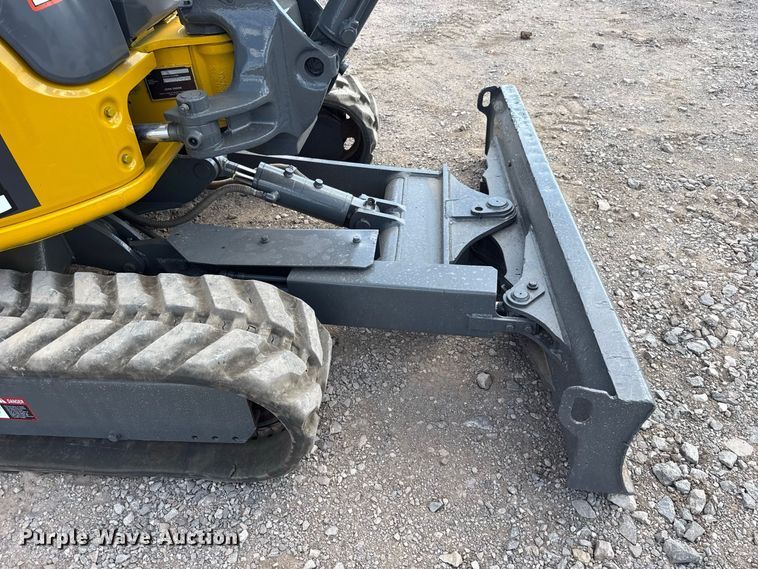 image for item FH6630 2015 John Deere 35G mini excavator