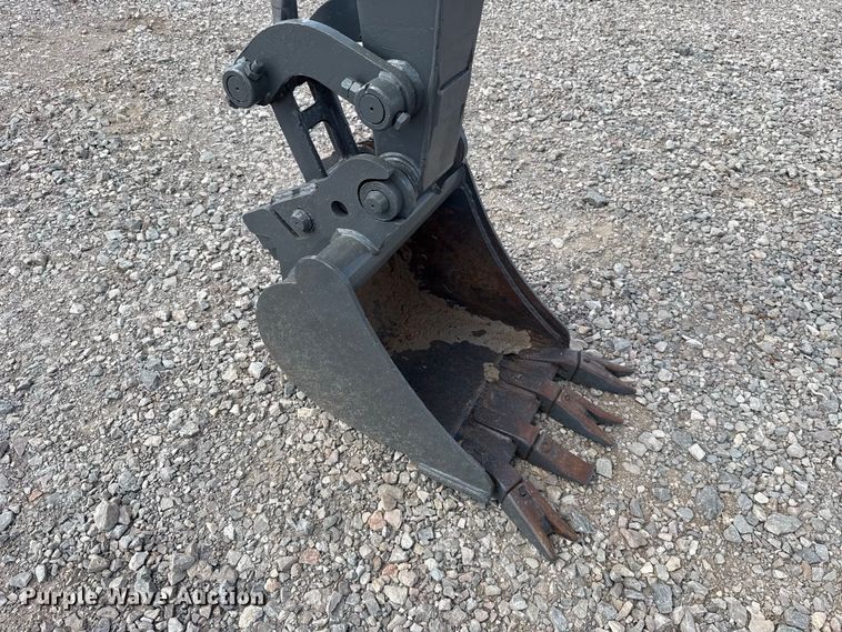 image for item FH6630 2015 John Deere 35G mini excavator