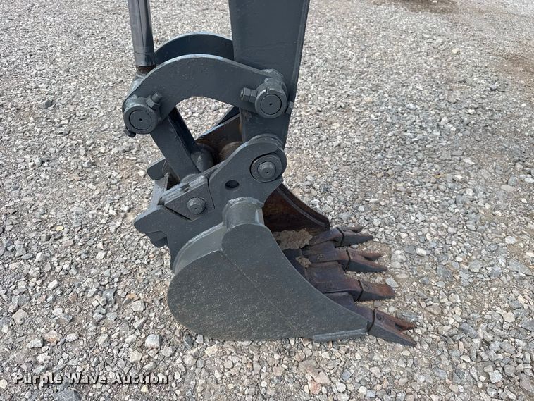 image for item FH6630 2015 John Deere 35G mini excavator