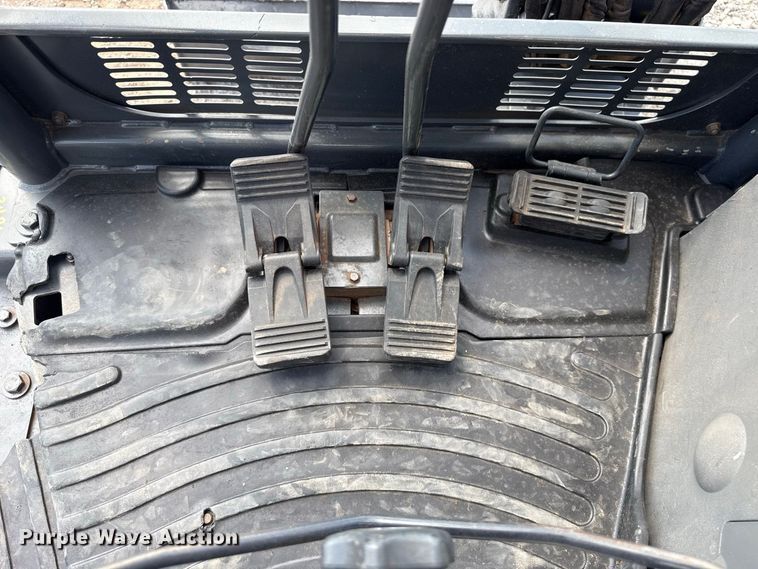 image for item FH6630 2015 John Deere 35G mini excavator