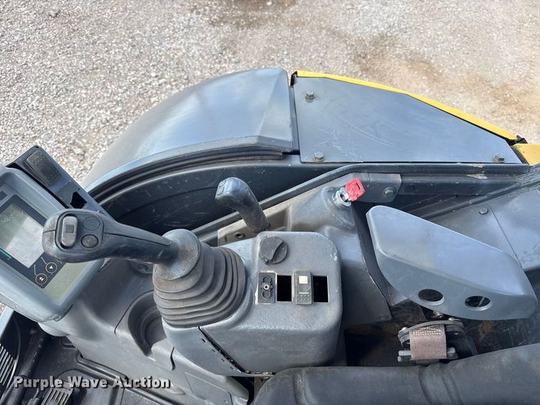 image for item FH6630 2015 John Deere 35G mini excavator