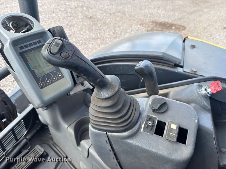 image for item FH6630 2015 John Deere 35G mini excavator