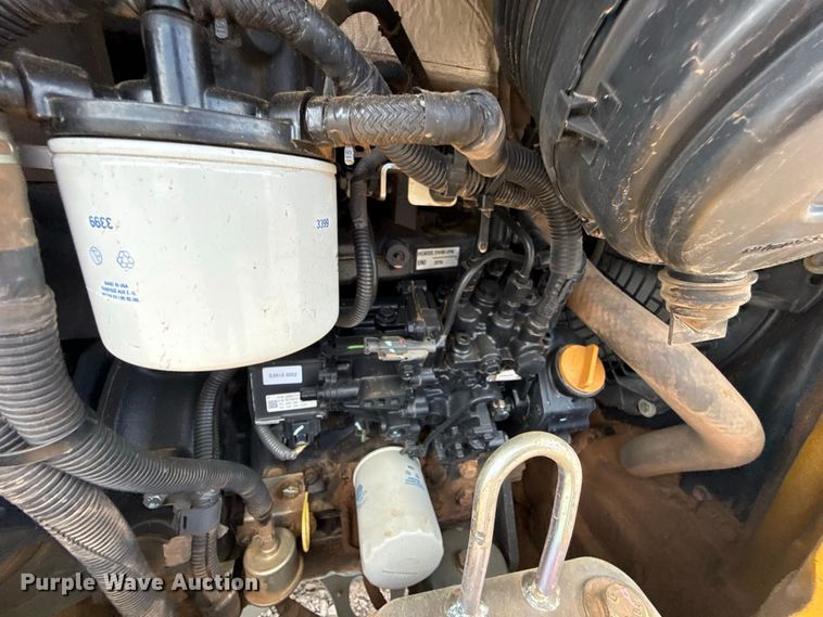 image for item FH6630 2015 John Deere 35G mini excavator