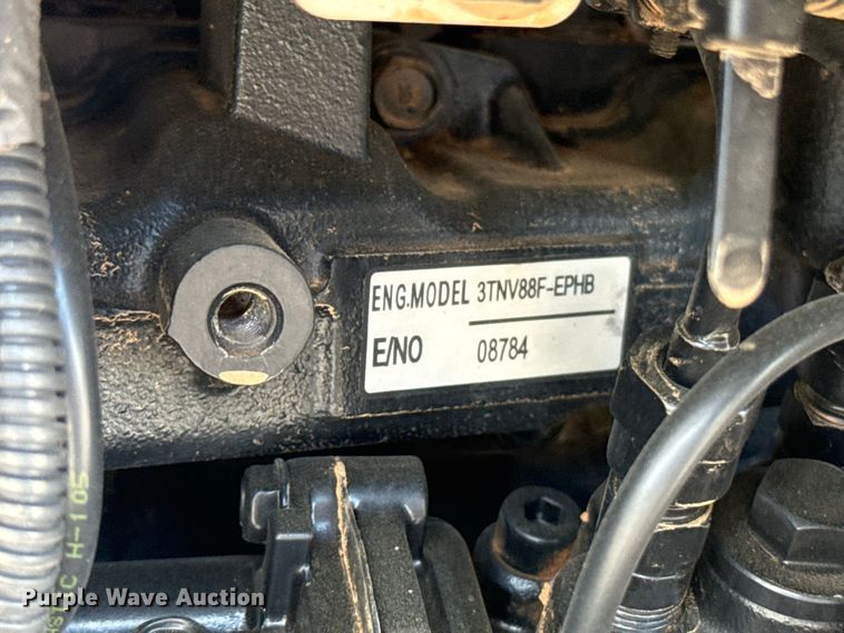 image for item FH6630 2015 John Deere 35G mini excavator