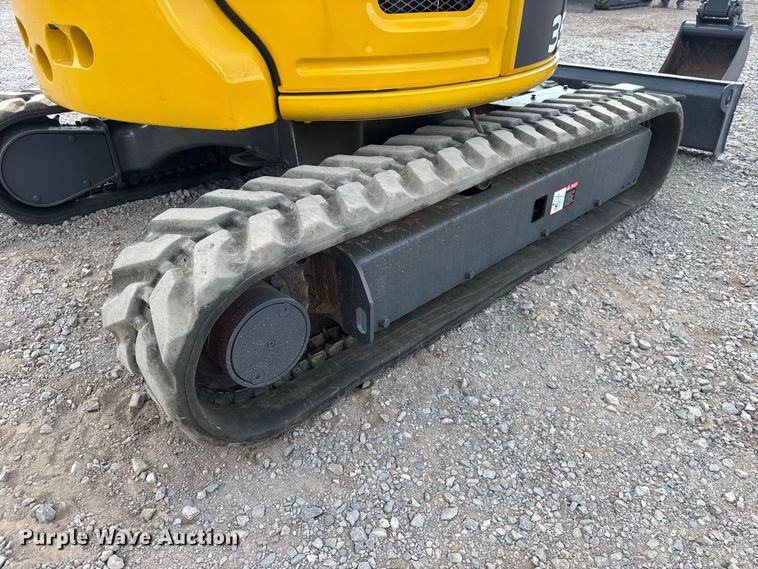 image for item FH6630 2015 John Deere 35G mini excavator