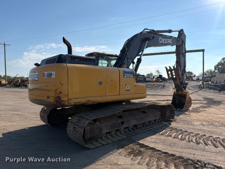 image for item FI0374 2014 John Deere 210G LC excavator