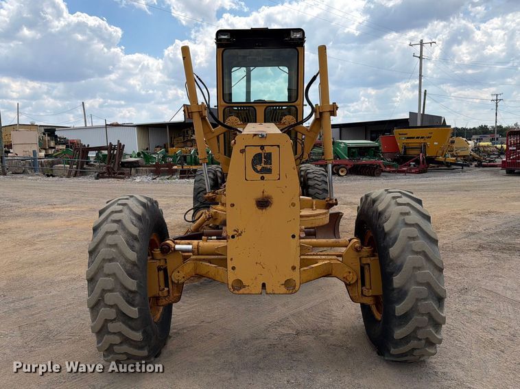 image for item FI0377 1988 Dresser A500E motor grader