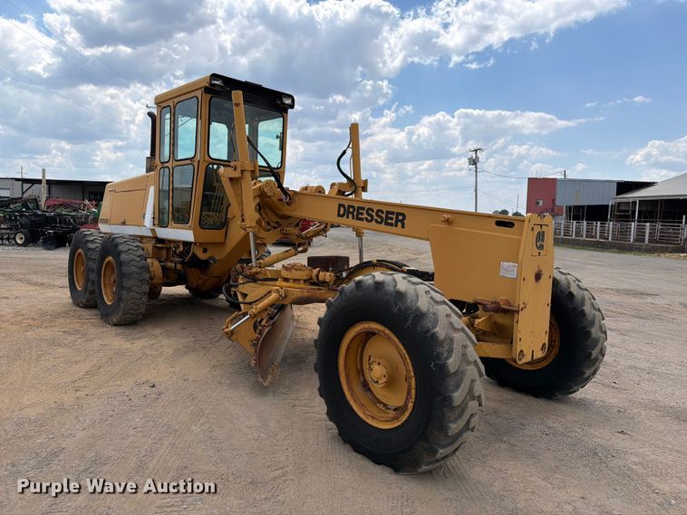 image for item FI0377 1988 Dresser A500E motor grader