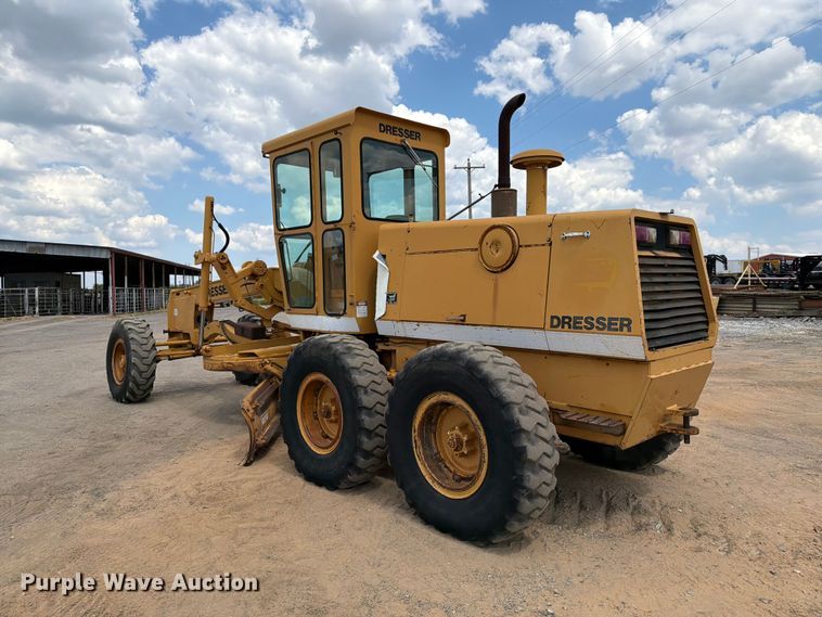 image for item FI0377 1988 Dresser A500E motor grader
