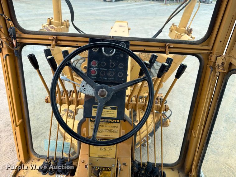 image for item FI0377 1988 Dresser A500E motor grader