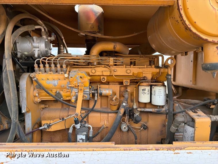 image for item FI0377 1988 Dresser A500E motor grader