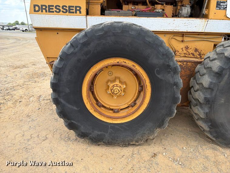 image for item FI0377 1988 Dresser A500E motor grader