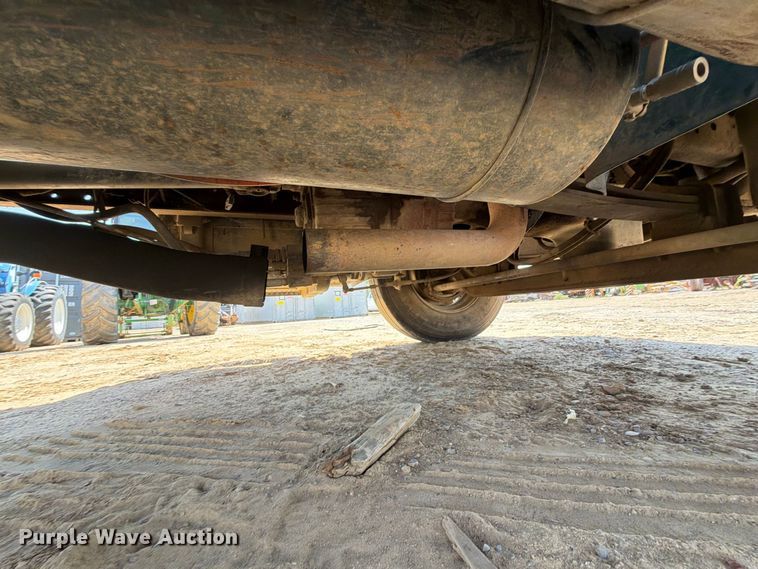 image for item FI0380 2006 International 4200 dump truck
