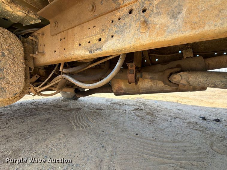 image for item FI0380 2006 International 4200 dump truck