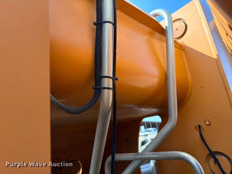 image for item FI0387 2012 Case 821F wheel loader