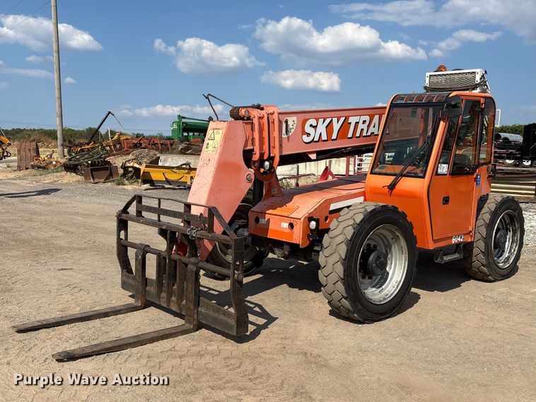 2014 Sky Trak 6042 Telehandler