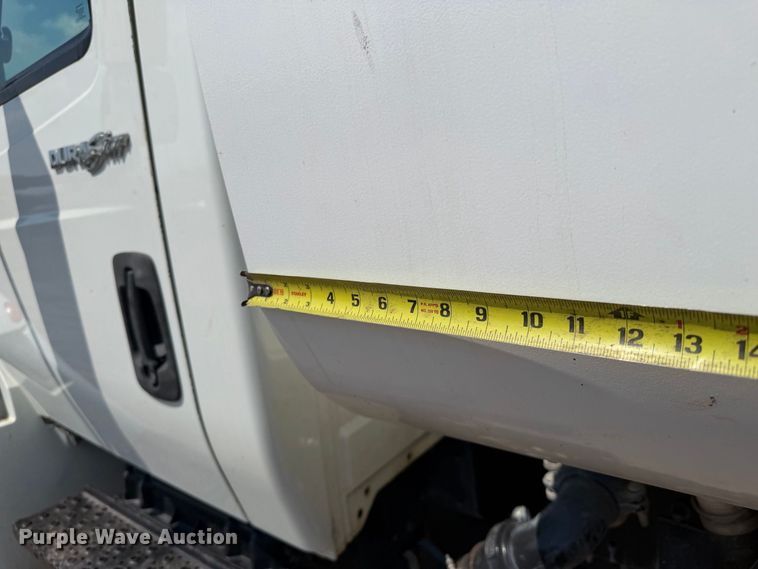 image for item FI0403 2013 International DuraStar 4300 water truck