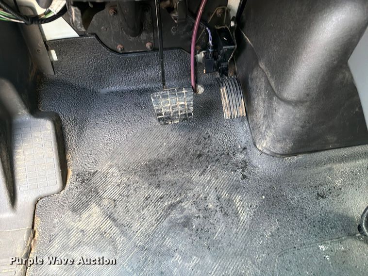 image for item FI0403 2013 International DuraStar 4300 water truck