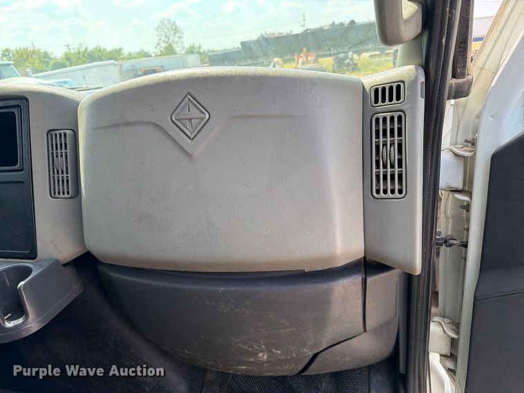 image for item FI0403 2013 International DuraStar 4300 water truck
