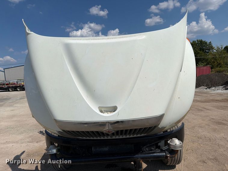 image for item FI0403 2013 International DuraStar 4300 water truck