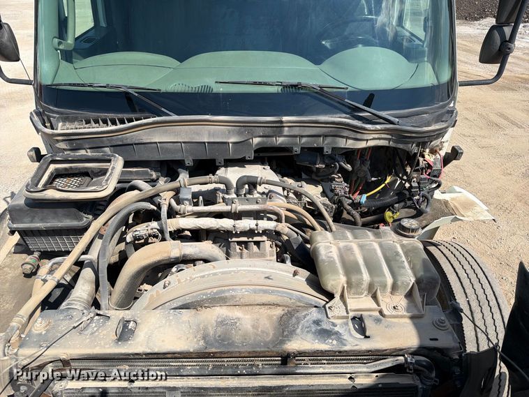 image for item FI0403 2013 International DuraStar 4300 water truck