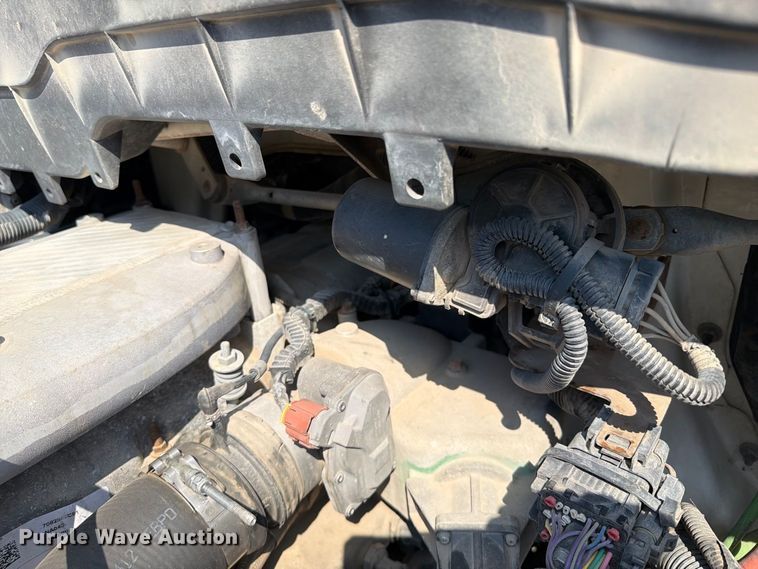 image for item FI0403 2013 International DuraStar 4300 water truck