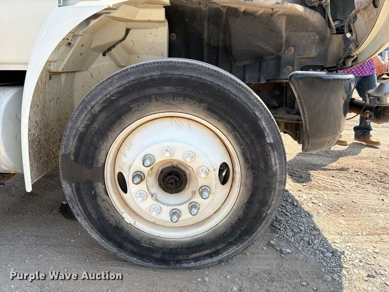 image for item FI0403 2013 International DuraStar 4300 water truck
