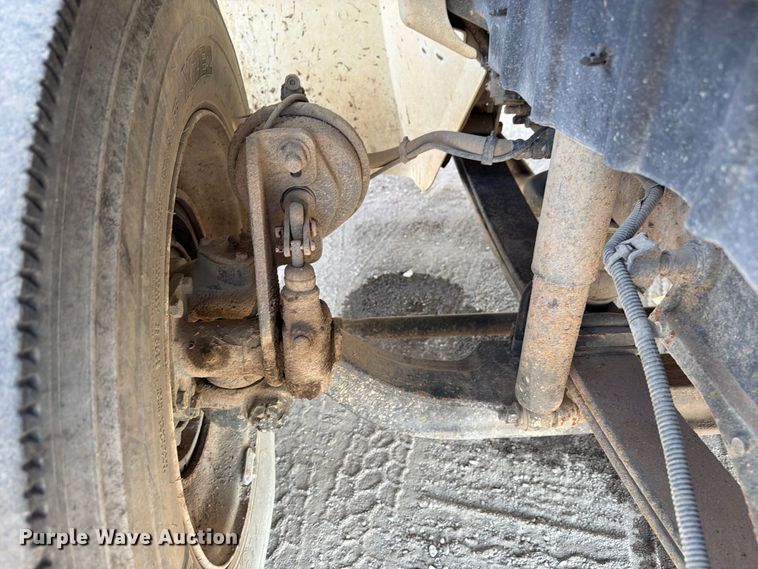 image for item FI0403 2013 International DuraStar 4300 water truck