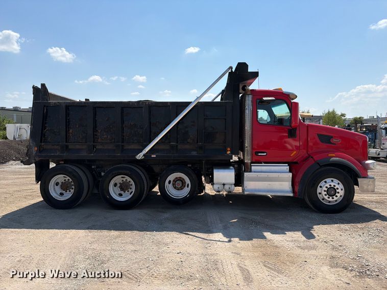 image for item FI0404 2016 Peterbilt 567 dump truck